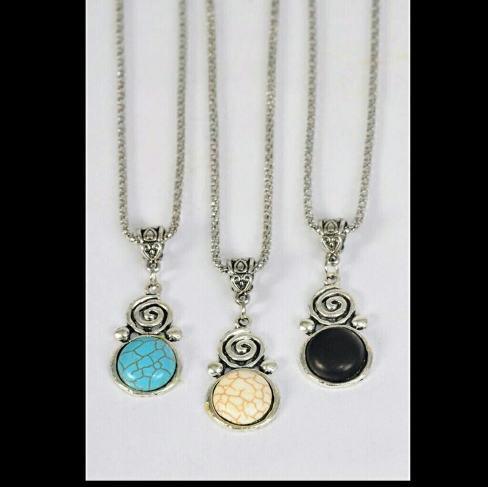 Silver Spiral Howite Pendant Necklace